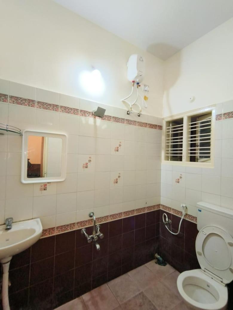 Homestayz Daffodil Bangalore Luaran gambar